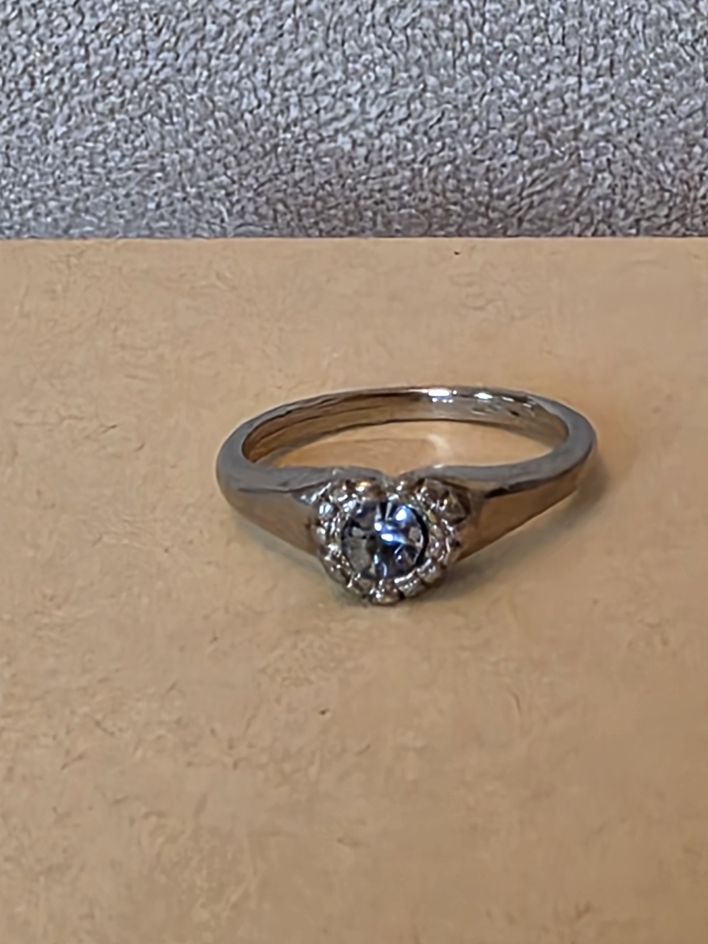 Vintage Style Halo Ring Blue Stone Heart Inspired Silver Tone Size 6